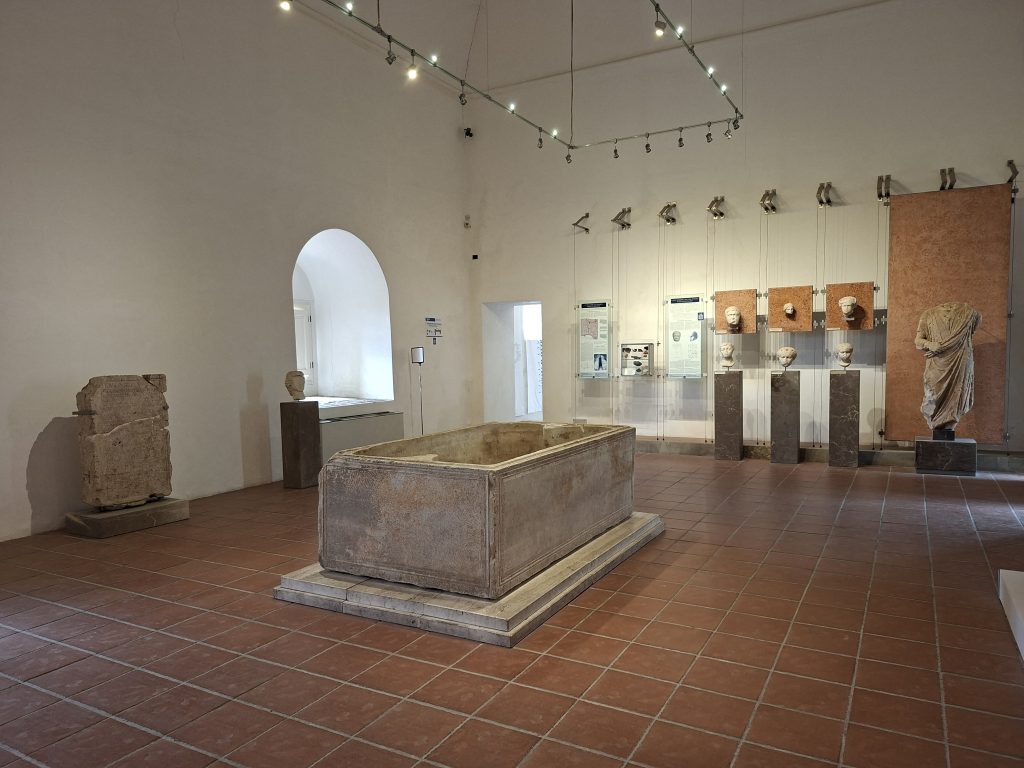 Palazzo D'Avalos